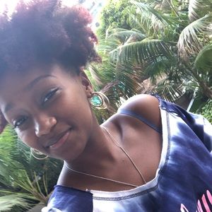 Meet your Posher, Jaz